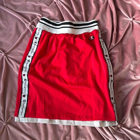 CHAMPION MINI SKIRT - Picture 4 of 5